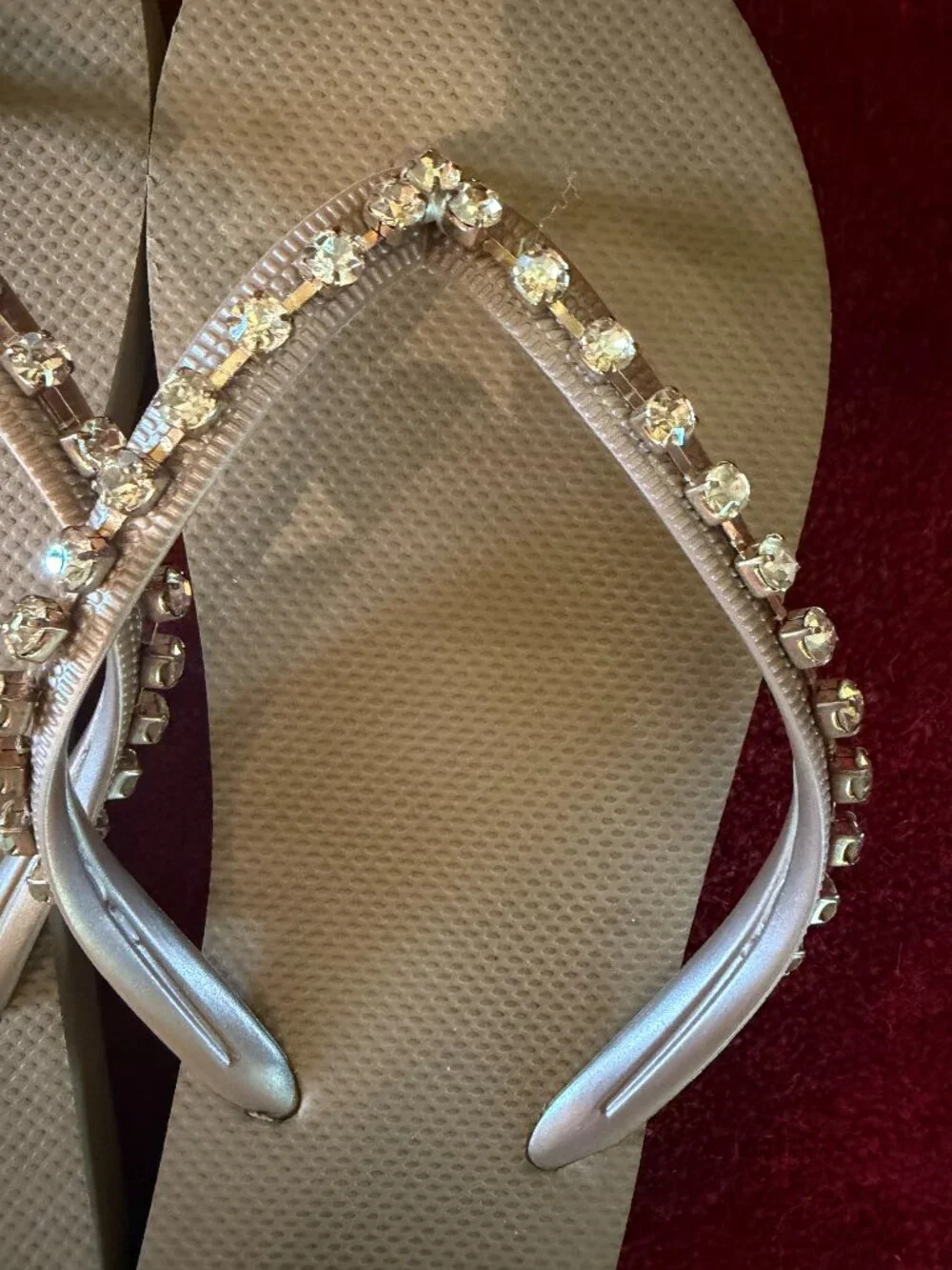 Shade & Shores Woman’s COPPER/MARY Jeweled Sandals, Shoes, Flip Flops Size 8